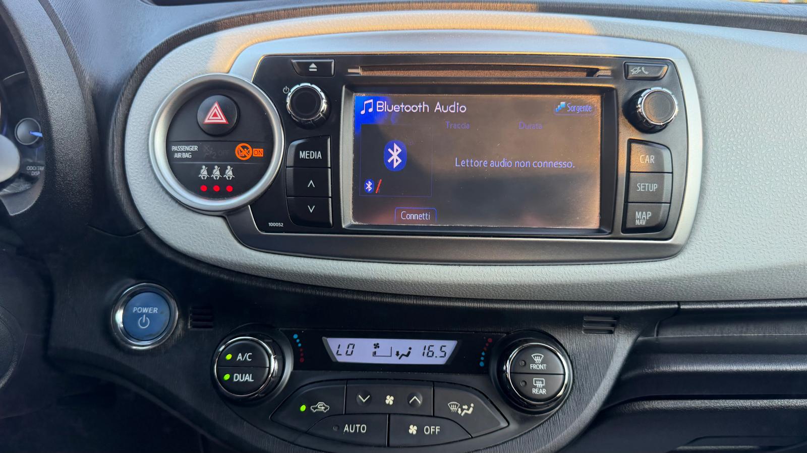 Toyota Yaris 1.5 Hybrid AUTOMATICA!