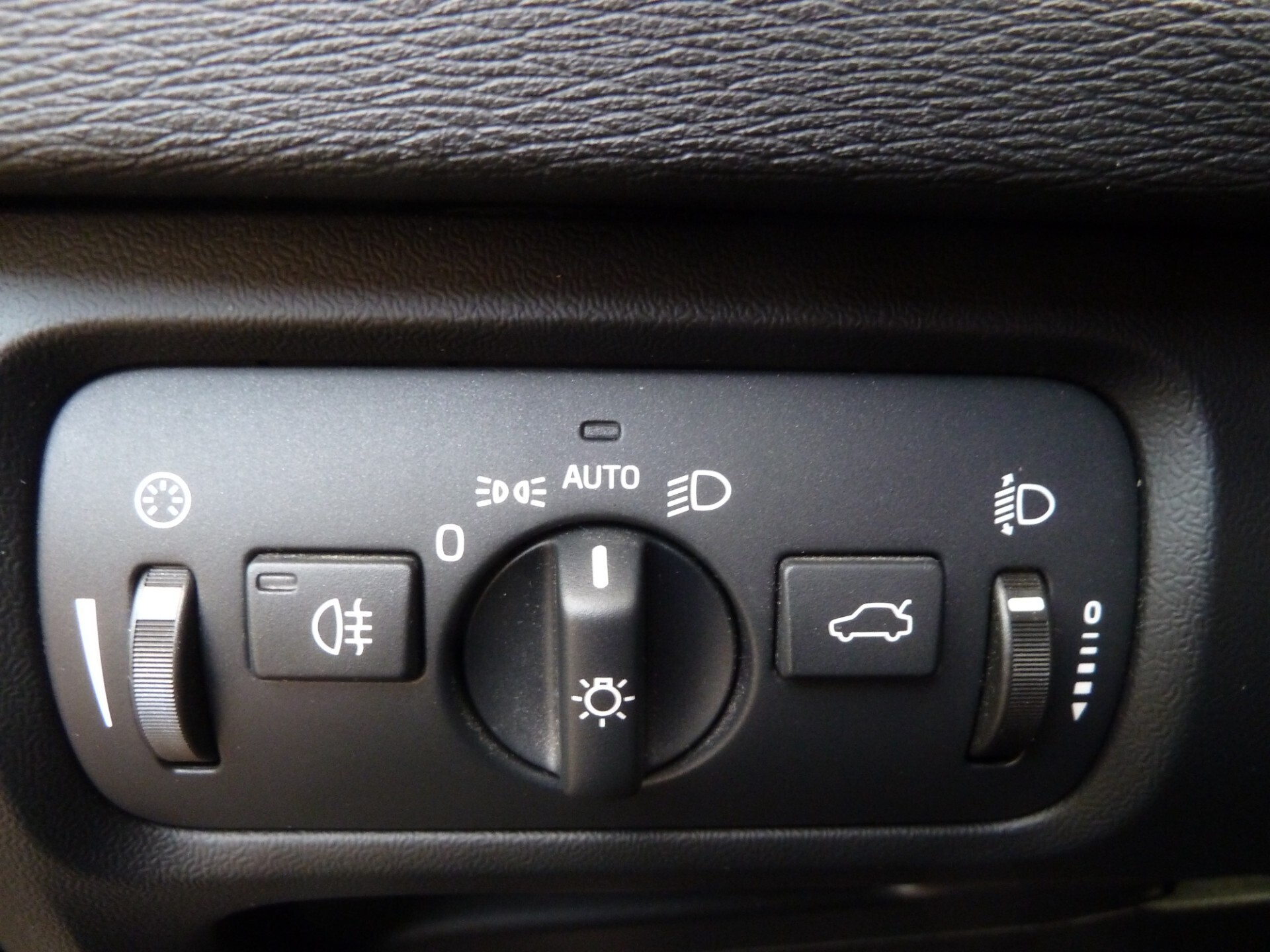 Volvo V40 Cross Country D2 1.6 Momentum