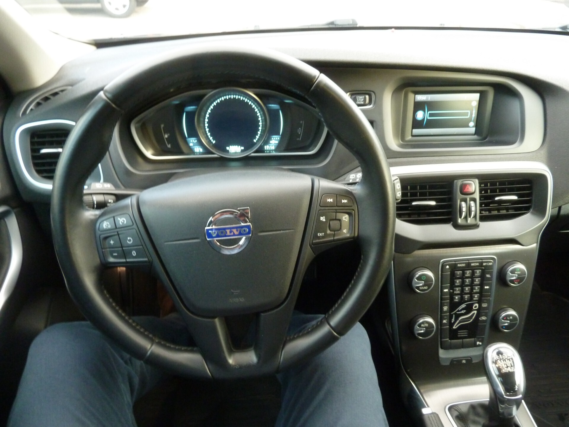 Volvo V40 Cross Country D2 1.6 Momentum