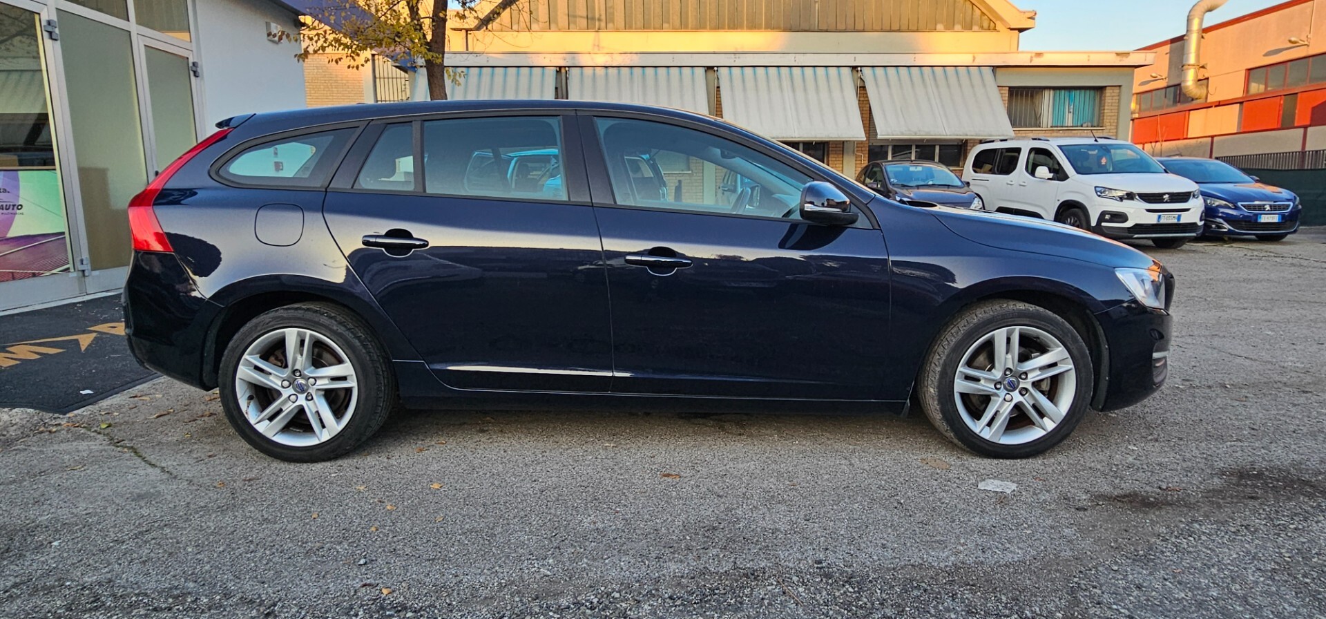 Volvo V60 Automatica 120 CV