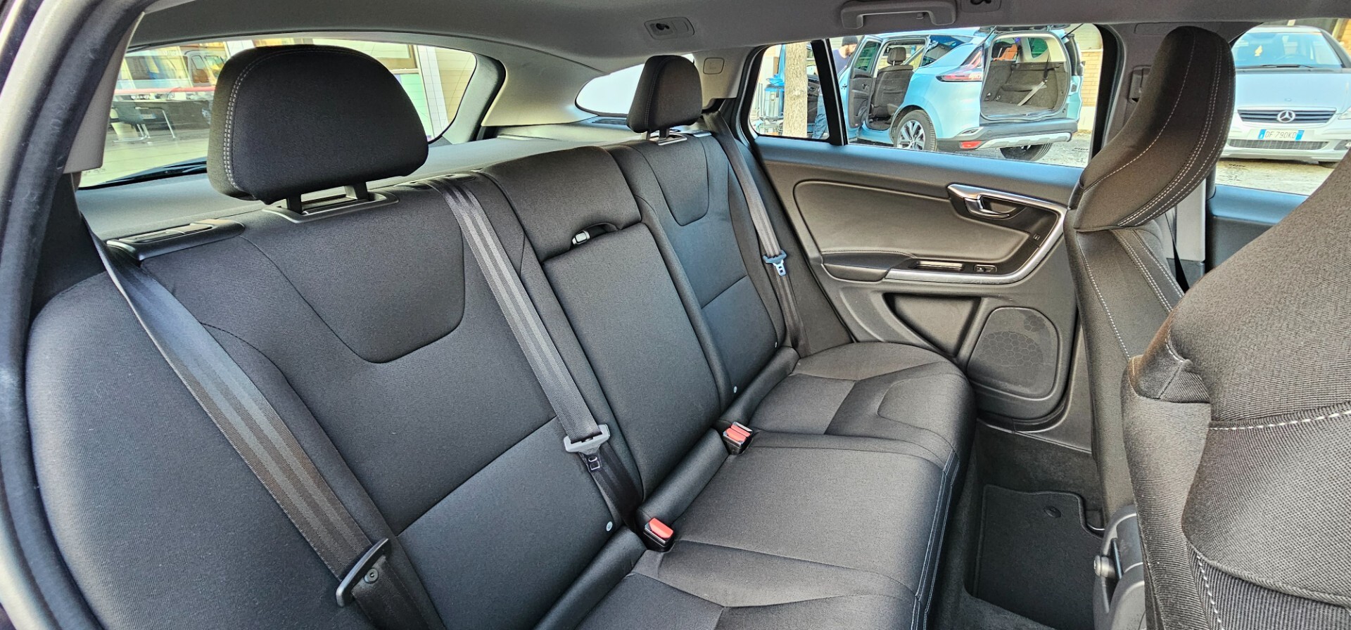 Volvo V60 Automatica 120 CV